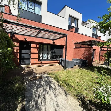 - Cartoucherie 402 Toulouse